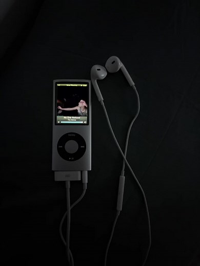 Revolutionizing Music with iPod and Android