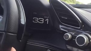 Holy moly! This Ferrari 488 GTB is reaching 341 km/h on the German Autobahn like it's no big deal! | Hart voor Auto's