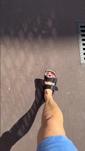 Summer heatwave vs. Birkenstock Arizona feet ☀️🔥
