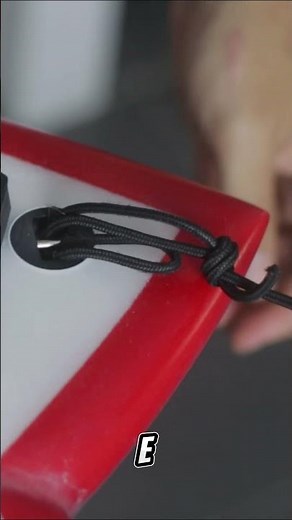 How to put the leash on the board