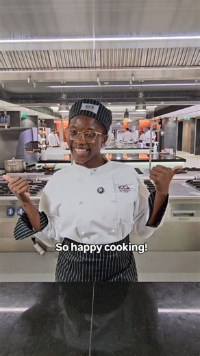 🎓 3 Things We Learned in Just 3 Weeks of Culinary School! 🍳 1️⃣ Mise en place is everything – prep like a pro! 2️⃣ Stay organized – a tidy station = a smooth cooking session. 3️⃣ Clean as you go – your future self will thank you! Master these tips and cook like a chef in no time. ✨ 👉 Ready to start your own culinary journey? Next Level 2 Diploma intakes: October 13 & November 17. Culinary school tips for beginners, culinary school dubai, mise en place, cooking school tips #CulinarySchoolTips 