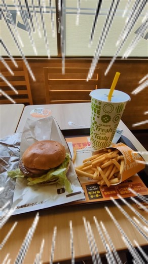 Why you can't compare Zetteria and Lotteria! #shorts #Zetteria #hamburger