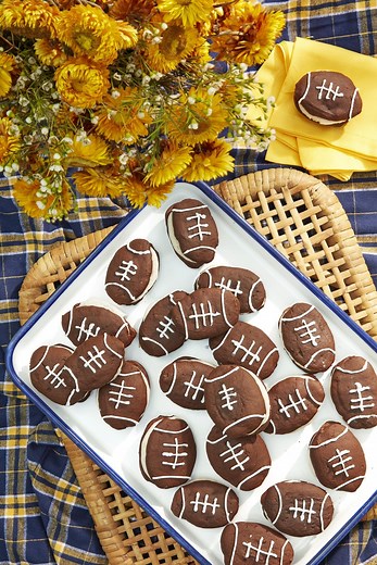 Make These Super Delicious Super Bowl Desserts for Game Day