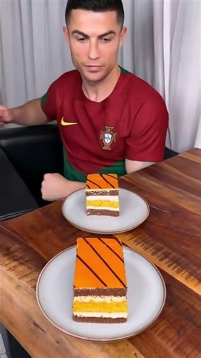 Why is Haaland taking MY ORANGE CAKE?😭❤️🍰#football #ronaldo