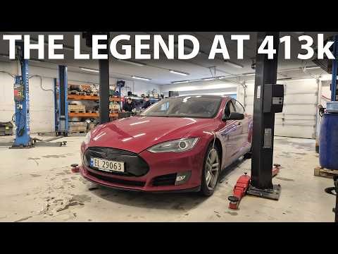 Millennium Falcon 2013 Tesla Model S P85 is at Elbilmek for repairs