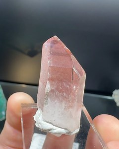 Quartz w/ Hematite & Chlorite inclusions from the Soudan mine, Soudan, vermilion range, St. Louis county, Minnesota, USA 🇺🇸 available | Great Northern Minerals
