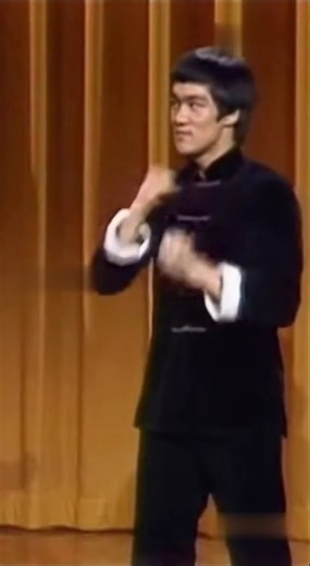 Bruce Lee’s Fast Double Hand Strike ⚡ | Built Different