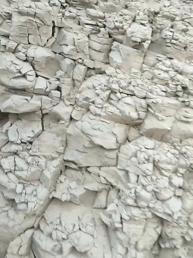 Ural Clay Crunch ASMR: Satisfying Edible Chalk Sounds