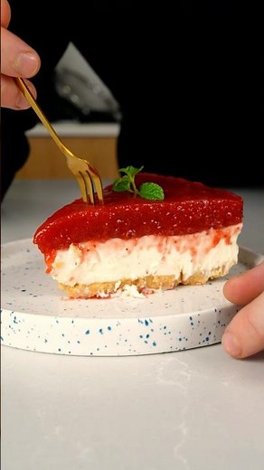 Sernik na zimno z truskawkami 🍓 #sernik #serniknazimno #ciasto #deser #słodkie #jedzenie #przepisy