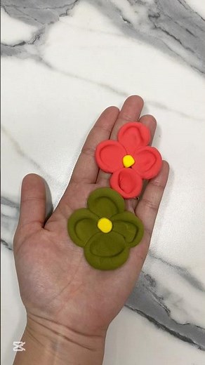 How easy and simple it is to make flowers from polymer clay