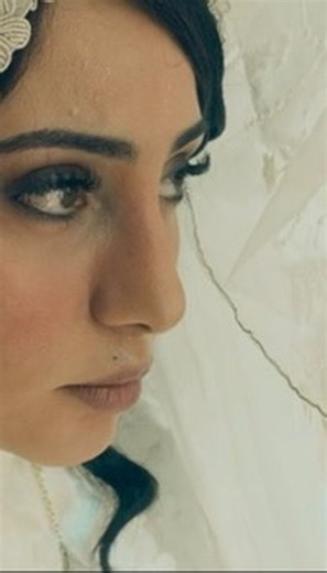 Tarlan Parvaneh on Instagram‎: "⁨ ✉️ شاید بدترین و تلخ‌ترین و سیاه‌ترین لحظات زندگی من همون موقع بود که می‌دونستم فاجعه‌ای تو راهه... قسمت آخر فصل اول سریال #بامداد_خمار را فردا ۱۲ دی، ساعت ۲۰ در #شیدا ببینید. کارگردان: نرگس آبیار تهیه کننده: محمدحسین قاسمی مدیر پروژه: مجیدرضا مصطفوی ساخت تیزر: حمید نجفی‌راد ‪@sheyda.vod‪@Bamdadekhomarofficial‬al⁩"‎