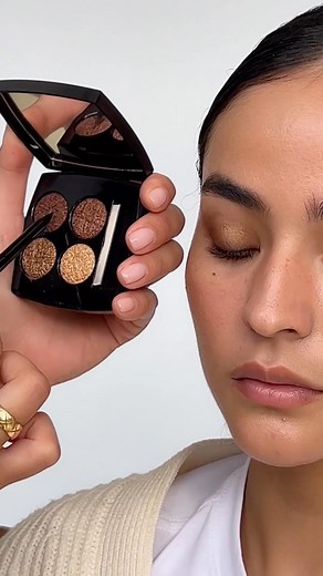 CHANEL BEAUTY Community on Instagram: "Makeup Artist @ninapark strikes gold with this magnificent eye look, using the rich hues of LES 4 OMBRES TWEED Eyeshadow in Tweed Cuivré to add sparkling allure #welovecoco (Repost: @ninapark) — LES 4 OMBRES TWEED Eyeshadow in Tweed Cuivré STYLO YEUX WATERPROOF Eyeliner in Brun Agapé NOIR ALLURE Mascara in Noir Retractable Dual-Ended Eyeshadow Brush N°200 Eyeliner Brush N°205 #CHANELBeauty"