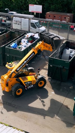 Clearing the way. A JCB 560-80 Wastemaster Loadall at a recycling and waste facility for WasteMasters Group. | JCB