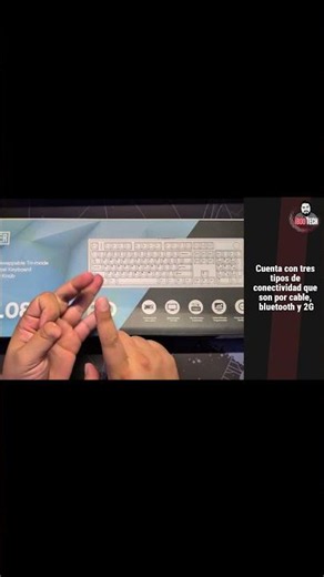 Discover the perfect keyboard! with screen and 3 connection modes