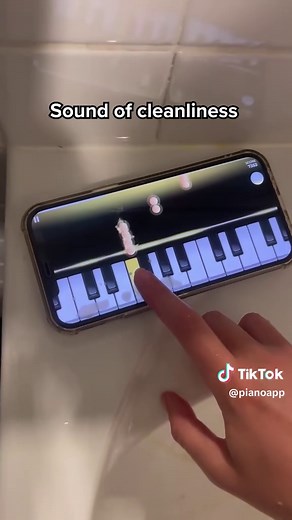 Easy Piano Playing Tutorials for Beginners