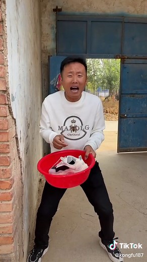 Video của Love.CREATION2024 (@kongfu187) với bản nhạc nhạc nền - Love.CREATION2024