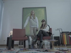 反差思绪，流离翻转。雷朋reverse系列，遵循自然曲线，百搭舒适，和艺术家一起，感知心灵，追求真我。#雷朋 #潮流 #reverse