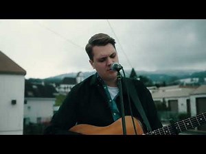 St. Lundi - Different Houses (Live Acoustic Performance)