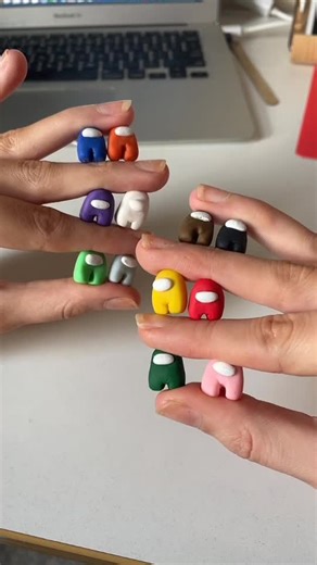 Making an Among Us Cluedo - Playing pieces 2.0 (with polymer clay) #fyp #amongus #cluedo #polymerclay #claytok