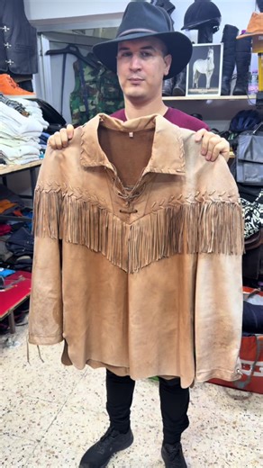 #🇩🇿🇩🇿🇩🇿🇩🇿🇩🇿🇩🇿🇩🇿 #dz vestes amérindien #western cow-boy 🤠 leatherjacket #unisexe #D’Ain gazelle. Prix. 25000 Da