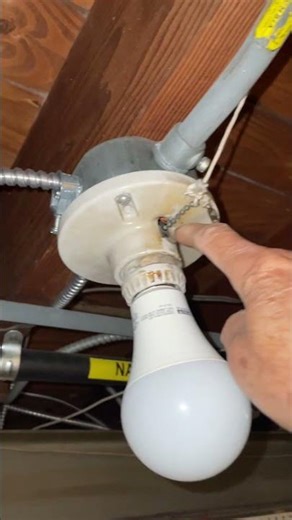 Pull string light socket switch not working