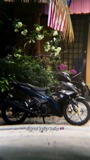 Strobe Light Installation in Thai Look Style