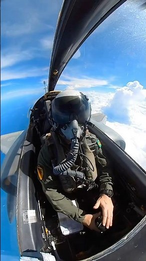 Inside the Cockpit of the World's Fastest Fighter Jet