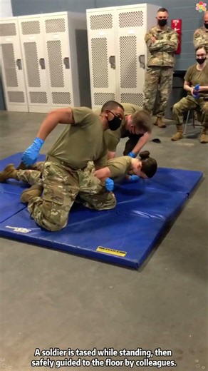 Women's Stun Gun Training#fyp #foryoupage #military #militarytraining