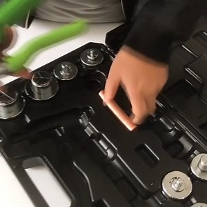 Watch Bonvoisin hydraulic swaging tool kit on Amazon Live