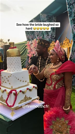 Bride Has Hilarious Wedding Dance Moment