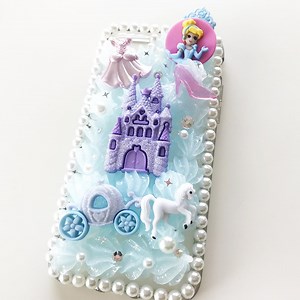 7.7M views · 8K reactions | We're warning you now, watching these decoden phone cases get made is highly addictive! | Tasty Home | Facebook