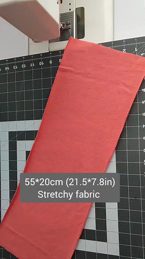 Easy Sewing Project for Beginners: Twisted Headband #easysewing #diycheng #sewingtutorial #sewing #easysewingproject #easysewing #diycraft #diyprojects #sewist #handmade #sewingproject #sustainablefashion #sustainable #diycrafts #diyheadband | DIY Cheng