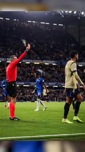 Charla Football | Araujo can’t keep getting away with this 😭❌📉 In Barcelona’s 🇪🇸 match versus Chelsea 🏴󠁧󠁢󠁥󠁮󠁧󠁿, Ronald Araujo get sent off in the 44th... | Instagram