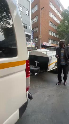 cross-border bus updates#