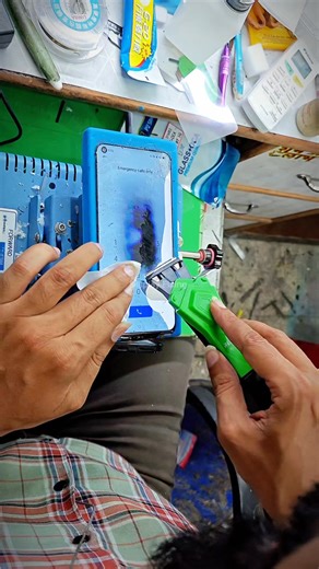 15K views · 52 reactions | Lcd Display Poloraizer Film Change #viralreelsシ #viralreels #reelsviral #techreels #mobile #mobilerepair #post #iphone #viral #trending | Display fixing | Facebook