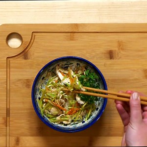 Dining out at a Chinese restaurant usually means LOTS of sodium-laden sauces and seasonings. Try whipping up this Quick and Easy Chicken Stir-Fry instead! It’s delicious and low in sodium, perfect for the kidney diet. #DaVitaEats Get hundreds of kidney-friendly recipes at https://goo.gl/Reby0U. Portions: 4 Serving size: ½ cup Ingredients: 8 ounces cooked chicken breast 3 tablespoons canola oil 10 ounce bag of broccoli slaw 1/3 cup hoisin sauce 1/3 cup water Preparation: Shred cooked chicken brea