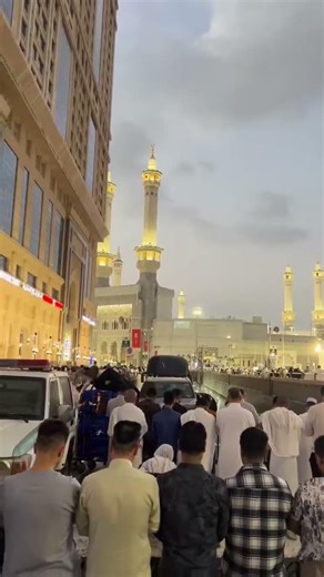 “Standing in Front of the Kaaba – Life Changing Moment”.