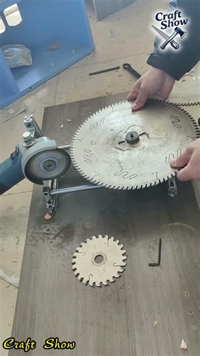 Homemade portable angle grinder stand for super stable and precise cutting!