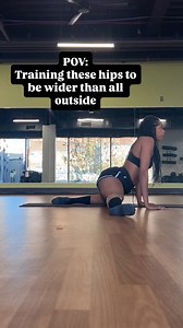 If those hips need some love this stretch is for you 💋 Stretching your hip muscles to help with your mobility and even to become more comfortable maneuvering through your every day life is a must! Whether you’re trying to squat to pick something up or loosen that “stiff gift” you have, you need to be TRAINING YOUR HIP FLEXORS! Save, Try, then let me know how it went ❤️ ✨SHOWING YOU HOW TO OPEN UP THESE HIPS IN MY NEW STRETCH BAND CLASSES FOR BEGINNERS! ✨ Click the link find your city! | Kii Mic