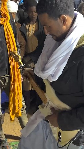 Performing our song Imouhar outside of the school in Agadez, Niger #mdoumoctar #music #guitar