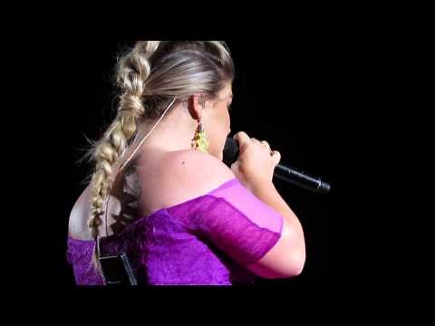 Kelly Clarkson "Piece By Piece" Live, Hershey PA.