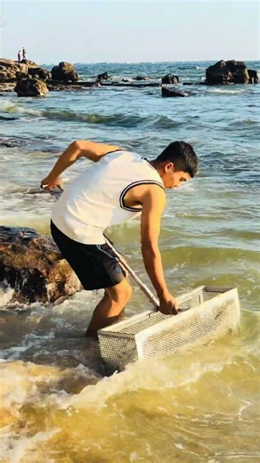WOW! A premium Men's watch buried under the waves! ✨