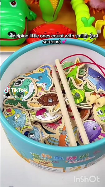 Helping little ones count with smiles (not screens) 💕 #EarlyLearning #SmartPlaytime #creatorsearchinsights #toysforless, #kidstoys
