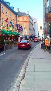 43K views · 1.4K reactions | Come and explore the walled city in Quebec City. This city dates all the way back to 1608 and is home to one of UNESCO World Heritage Sites. Walk through cobblestone streets, see the stunning fall foliage and enjoy authentic Québécois food in this picturesque city✨ #visitquebec #vieuxquebec #quebec #travel #oldquebec | Explorer le Canada | Facebook
