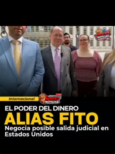 ⚖️ ALIAS “FITO” NEGOCIA EN EE. UU. UNA POSIBLE SALIDA JUDICIAL🇺🇸 José Adolfo Macías Villamar, alias “Fito”, mantiene conversaciones con fiscales federales en Nueva York para buscar un acuerdo en su proceso judicial. Su abogado confirmó la negociación, pero todavía no existe un acuerdo definitivo ni un cambio formal de declaración.📂 “Fito” enfrenta siete cargos federales, relacionados con tráfico internacional de cocaína, armas para el narcotráfico y contrabando de armamento. En su primera aud