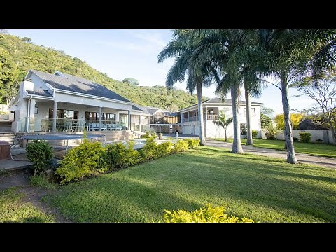 6 BEDROOM HOUSE FOR SALE IN BEACON BAY