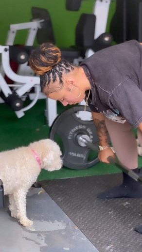 Aida Ortiz | Workout with my baby Bella 🐶 today ❤️ 🔅What are the bands I’m wearing ❓ These bands are my Booty Bands‼️ 🔅 What are they for and what does... | Instagram