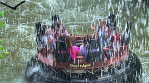 White Water Canyon gave more than 500,000 rides during its 30th anniversary season in 2015, raising its all-time total to 29,096,551. Share if you have experienced this attraction during a visit to Kings Island. | Kings Island