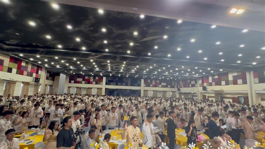 Oathtaking of New Registered Electrical Engineers. Hon. Jaime Mendoza, Member of the PRB of Electrical Engineering administered the Oath of Professionals. | PRC Region VII - Cebu