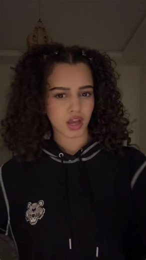 ما يحتاج افتح اي تطبيق وعندي الاندومي اسويه خلال دقايق وانا اتابع مسلسلي